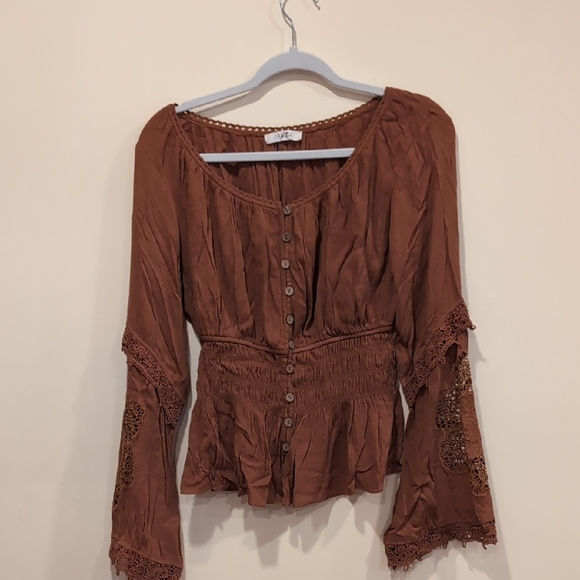 Oli & Hali Brown Cuffed Sleeve Peplum Blouse - Picture 7 of 8